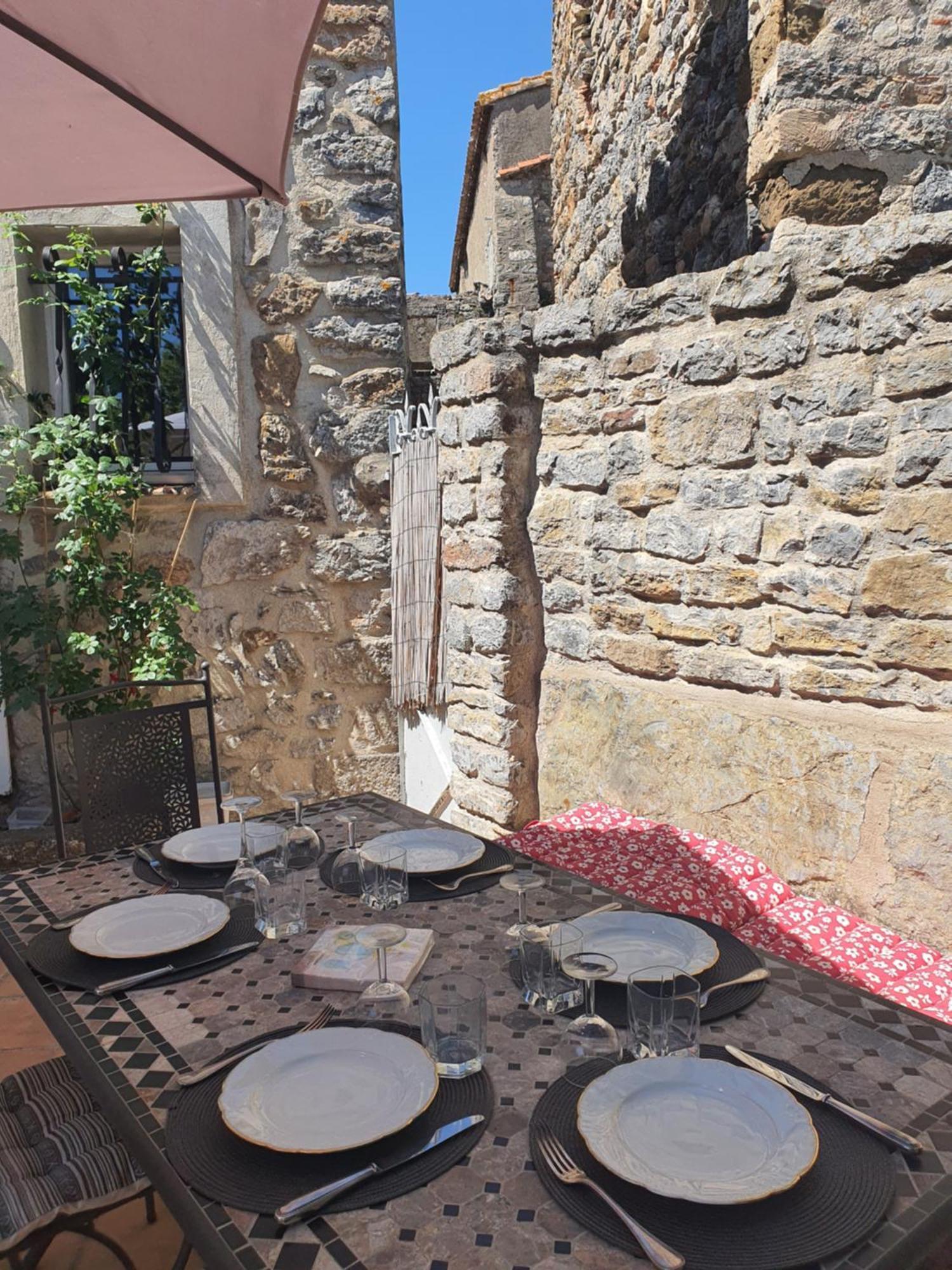 La Barbacane De Cascastel-Des-Corbieres Bagian luar foto